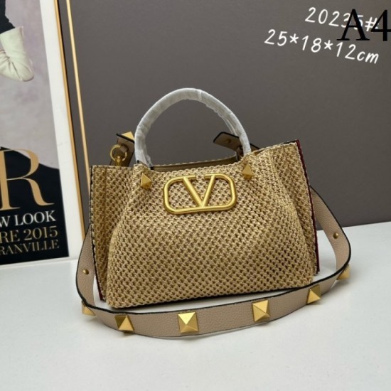 VALENTINO Valentino tote bag 2023SS popularity No. 1 VALENTINO Valentino tote bag 2023SS popularity No. 1