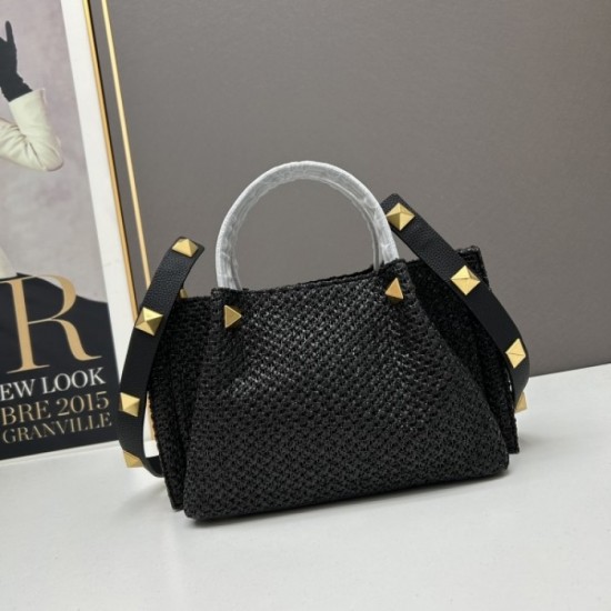 VALENTINO Valentino tote bag 2023SS popularity No. 1 VALENTINO Valentino tote bag 2023SS popularity No. 1