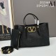 VALENTINO Valentino tote bag 2023SS attention No.1 VALENTINO Valentino tote bag 2023SS attention No.1