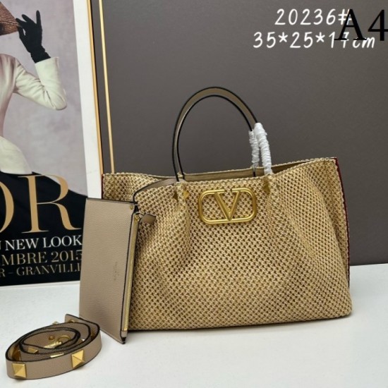 VALENTINO Valentino tote bag 2023SS attention No.1 VALENTINO Valentino tote bag 2023SS attention No.1