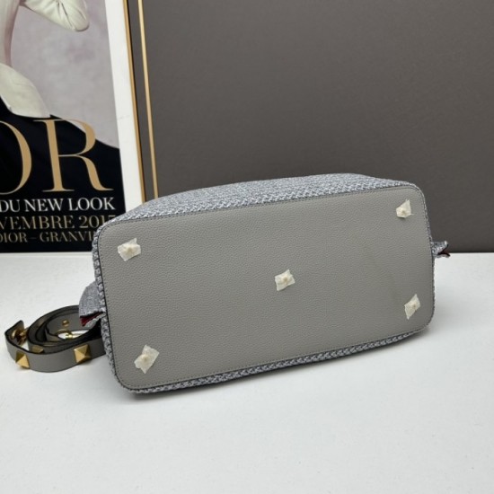 VALENTINO Valentino tote bag 2023SS attention No.1 VALENTINO Valentino tote bag 2023SS attention No.1