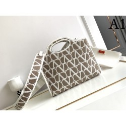 VALENTINO Valentino tote bag 2023SS summer extreme popularity