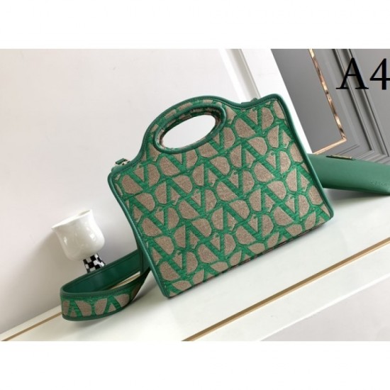 VALENTINO Valentino tote bag 2023SS summer extreme popularity VALENTINO Valentino tote bag 2023SS summer extreme popularity