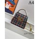 VALENTINO Tote Bag 2023FW Super Rare Product VALENTINO Tote Bag 2023FW Super Rare Product