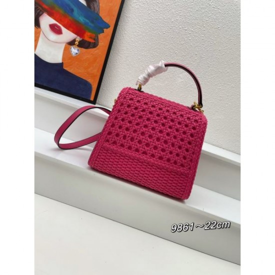 VALENTINO Tote Bag 2023FW Super Rare Product VALENTINO Tote Bag 2023FW Super Rare Product