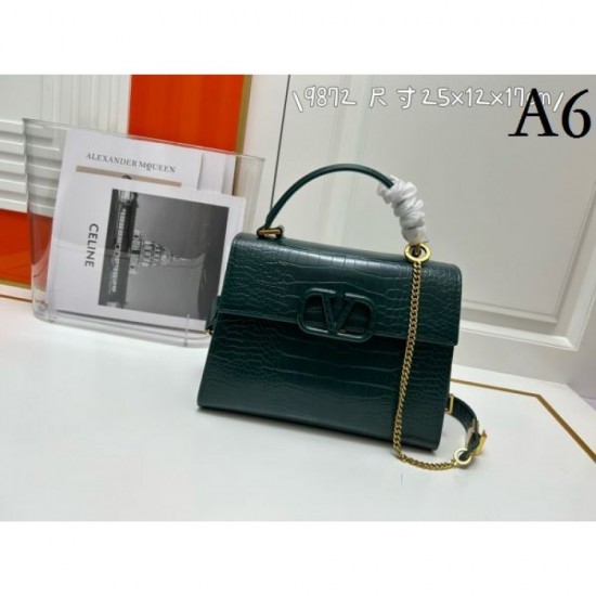 VALENTINO Tote Bag 2023FW Limited Special Price VALENTINO Tote Bag 2023FW Limited Special Price