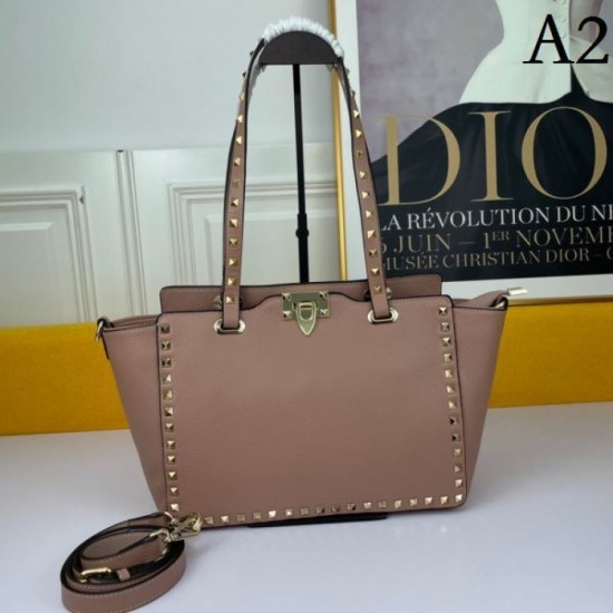 VALENTINO Tote bag 2023FW seasonal design VALENTINO Tote bag 2023FW seasonal design