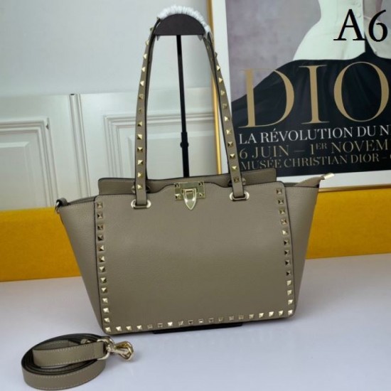 VALENTINO Tote bag 2023FW seasonal design VALENTINO Tote bag 2023FW seasonal design