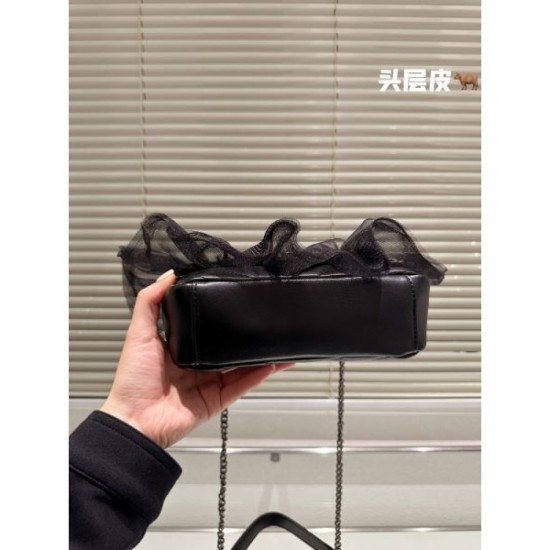 YSL Yves Saint Laurent Shoulder Bag 2023FW Must be sold out YSL Yves Saint Laurent Shoulder Bag 2023FW Must be sold out