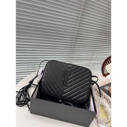 YSL Yves Saint Laurent Shoulder Bag 2023FW is gaining popularity