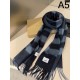 BURBERRY Burberry Ends as soon as sold out First come, first served 2023FW Scarf BURBERRY Burberry Ends as soon as sold out First come, first served 2023FW Scarf