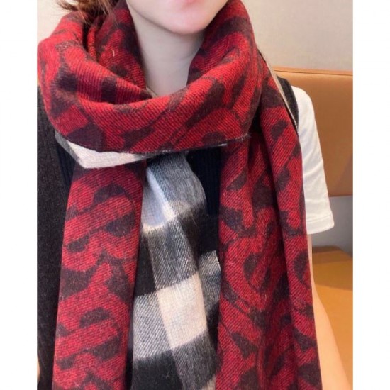 BURBERRY This is what you need for this winter 2023FW Scarf BURBERRY This is what you need for this winter 2023FW Scarf