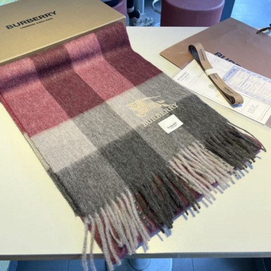 BURBERRY Burberry Last Autumn/Winter Collection 2023FW Scarf BURBERRY Burberry Last Autumn/Winter Collection 2023FW Scarf