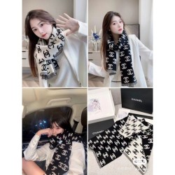 2023FW Muffler CHANEL CHANEL For an elegant casual outfit
