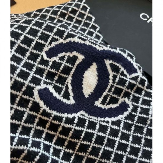 2023FW Muffler CHANEL Item popular in CHANEL magazines 2023FW Muffler CHANEL Item popular in CHANEL magazines