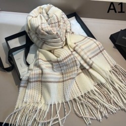 2023FW Muffler CHANEL Recommended for tops this season