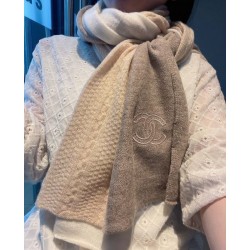 CHANEL One new winter staple 2023FW scarf