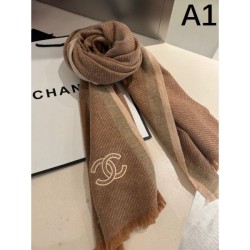 CHANEL Simple 2023FW scarf that enhances your style