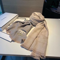 CHANEL Also featured in popular fashion magazines 2023FW Scarf