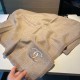 CHANEL Also featured in popular fashion magazines 2023FW Scarf CHANEL Also featured in popular fashion magazines 2023FW Scarf