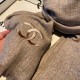 CHANEL Also featured in popular fashion magazines 2023FW Scarf CHANEL Also featured in popular fashion magazines 2023FW Scarf