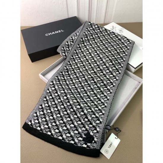 CHANEL Trends you definitely want to keep in mind 2023FW Scarf CHANEL Trends you definitely want to keep in mind 2023FW Scarf