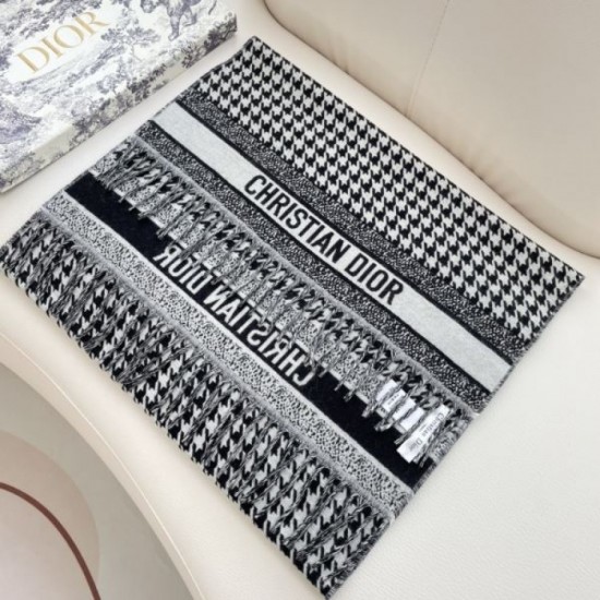 2023FW Muffler DIOR Dior is gaining popularity! Stylish new item 2023FW Muffler DIOR Dior is gaining popularity! Stylish new item