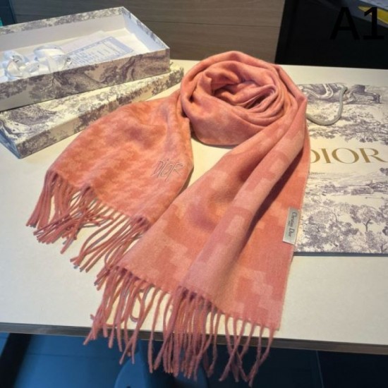 DIOR Fashionable 2023FW scarf incorporating trends DIOR Fashionable 2023FW scarf incorporating trends