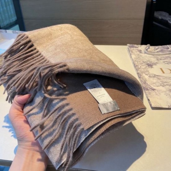 DIOR Autumn/Winter Fashion Trend Item 2023FW Scarf DIOR Autumn/Winter Fashion Trend Item 2023FW Scarf