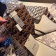 DIOR Check out the latest information on Autumn/Winter Tops 2023FW Scarf DIOR Check out the latest information on Autumn/Winter Tops 2023FW Scarf