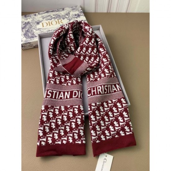 DIOR Dior competition is inevitable! 2023FW scarf you definitely want to check out DIOR Dior competition is inevitable! 2023FW scarf you definitely want to check out