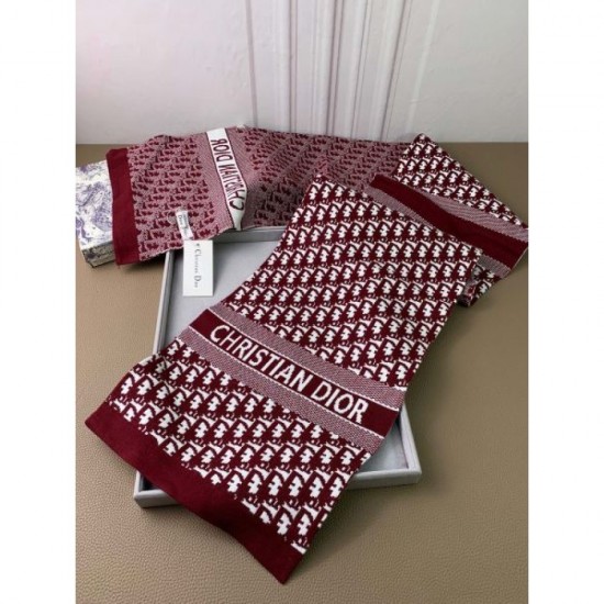 DIOR Dior competition is inevitable! 2023FW scarf you definitely want to check out DIOR Dior competition is inevitable! 2023FW scarf you definitely want to check out