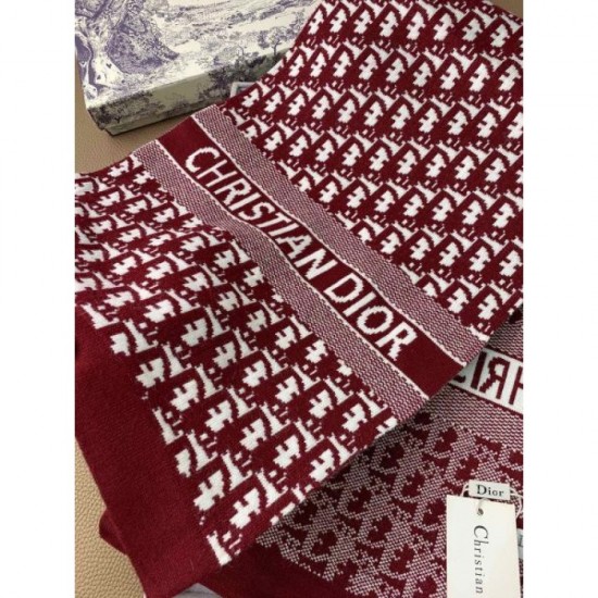 DIOR Dior competition is inevitable! 2023FW scarf you definitely want to check out DIOR Dior competition is inevitable! 2023FW scarf you definitely want to check out