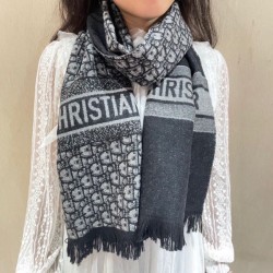 DIOR Fashionable Fall/Winter 2023FW scarf that captivates adults