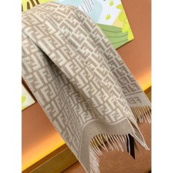 2023FW Muffler FENDI Items attracting attention from overseas celebrities