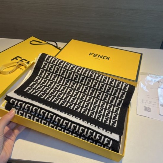 2023FW Muffler FENDI For a limited time, you should buy it at a good price 2023FW Muffler FENDI For a limited time, you should buy it at a good price