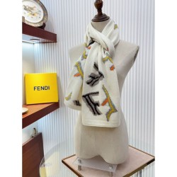 FENDI Eye-catching style this winter 2023FW Scarf