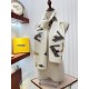 FENDI Eye-catching style this winter 2023FW Scarf FENDI Eye-catching style this winter 2023FW Scarf