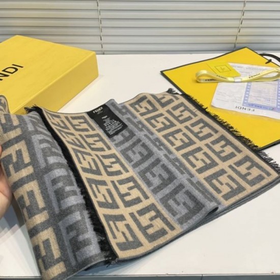 FENDI Overseas customers limited advance sale 2023FW scarf FENDI Overseas customers limited advance sale 2023FW scarf