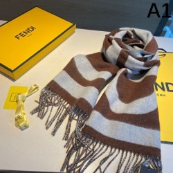 FENDI Fans flock to the new winter edition 2023FW scarf