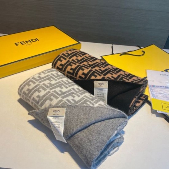 FENDI New winter products to fall in love with 2023FW scarf FENDI New winter products to fall in love with 2023FW scarf