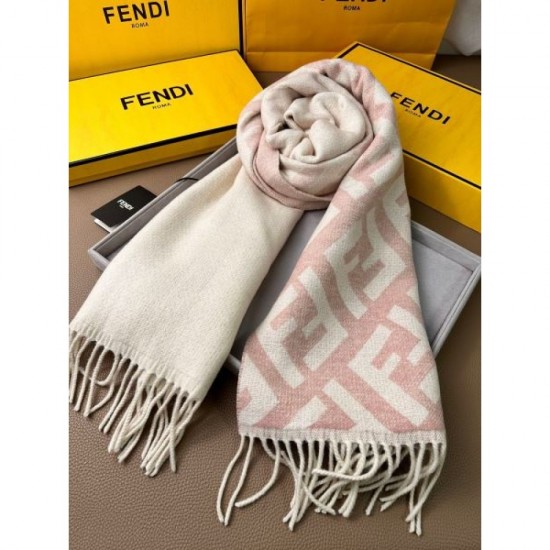 FENDI 2023FW scarf loved by celebrities and celebrities FENDI 2023FW scarf loved by celebrities and celebrities