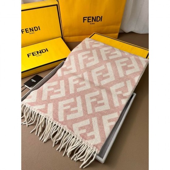 FENDI 2023FW scarf loved by celebrities and celebrities FENDI 2023FW scarf loved by celebrities and celebrities