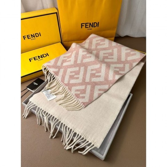 FENDI 2023FW scarf loved by celebrities and celebrities FENDI 2023FW scarf loved by celebrities and celebrities