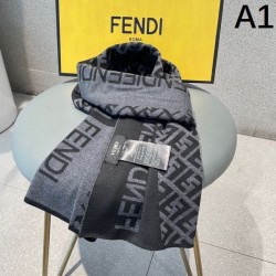 FENDI 2023FW scarf that is useful during the change of seasons
