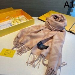 FENDI 2023FW scarf, a new winter item that is sure to be a hit this season