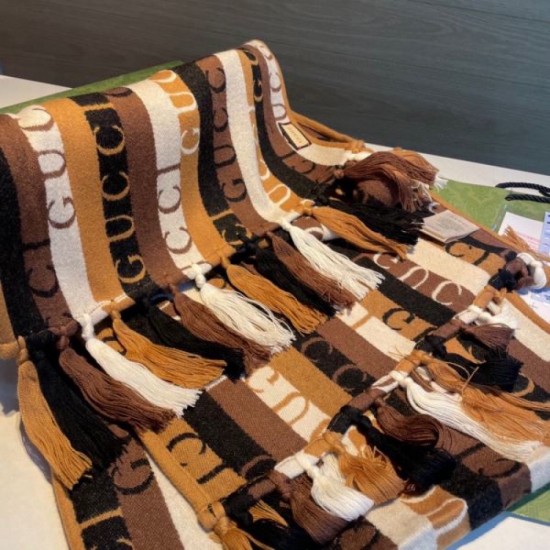 2023FW Muffler GUCCI Gucci Celebrities are also obsessed with the new brand 2023FW Muffler GUCCI Gucci Celebrities are also obsessed with the new brand