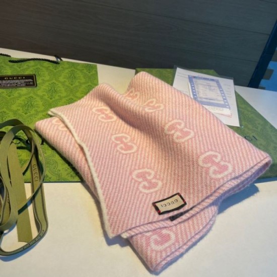 2023FW Muffler GUCCI Gucci New item that has attracted attention in many magazines 2023FW Muffler GUCCI Gucci New item that has attracted attention in many magazines