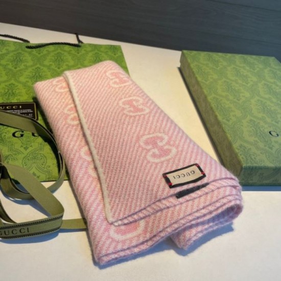 2023FW Muffler GUCCI Gucci New item that has attracted attention in many magazines 2023FW Muffler GUCCI Gucci New item that has attracted attention in many magazines