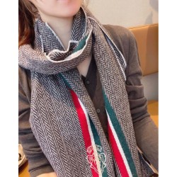 GUCCI Gucci New Autumn/Winter 2023FW Scarf that boasts tremendous support